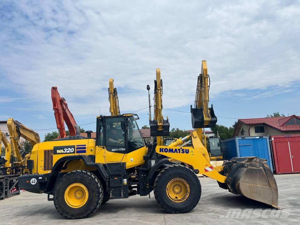 Komatsu WA 320-8 Gumikerekes homlokrakodók
