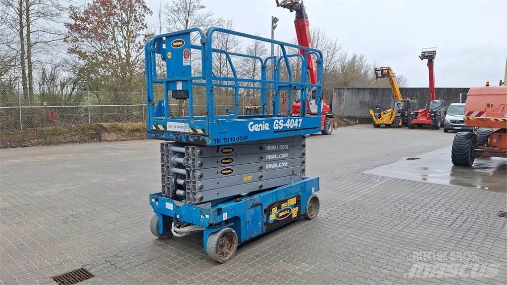 Genie GS4047 Ollós emelők