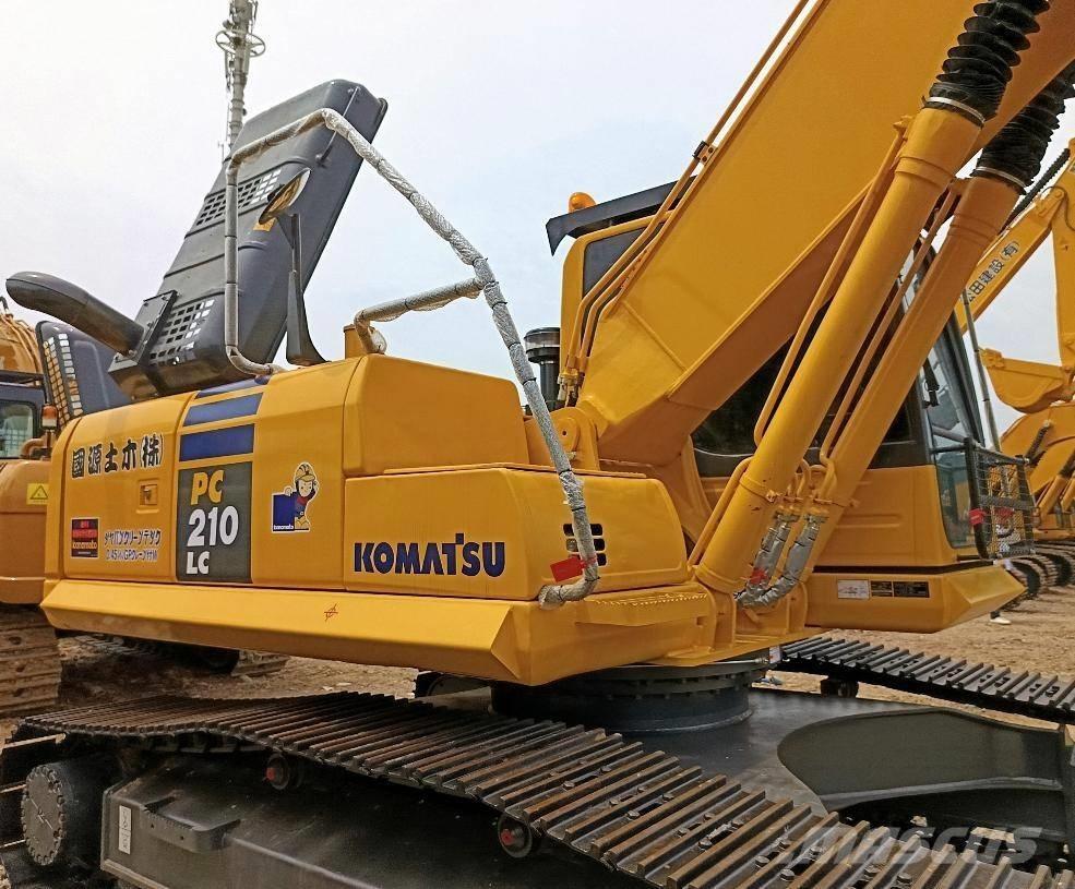 Komatsu PC 210 Lánctalpas kotrók
