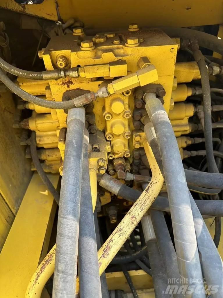 Komatsu PC 240 LC-8 Lánctalpas kotrók