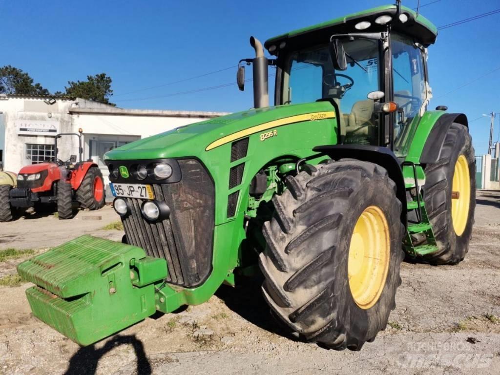 John Deere 8295 R Traktorok