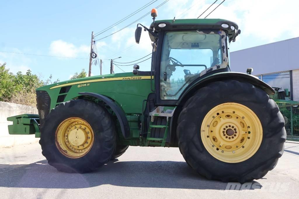 John Deere 8295 R Traktorok