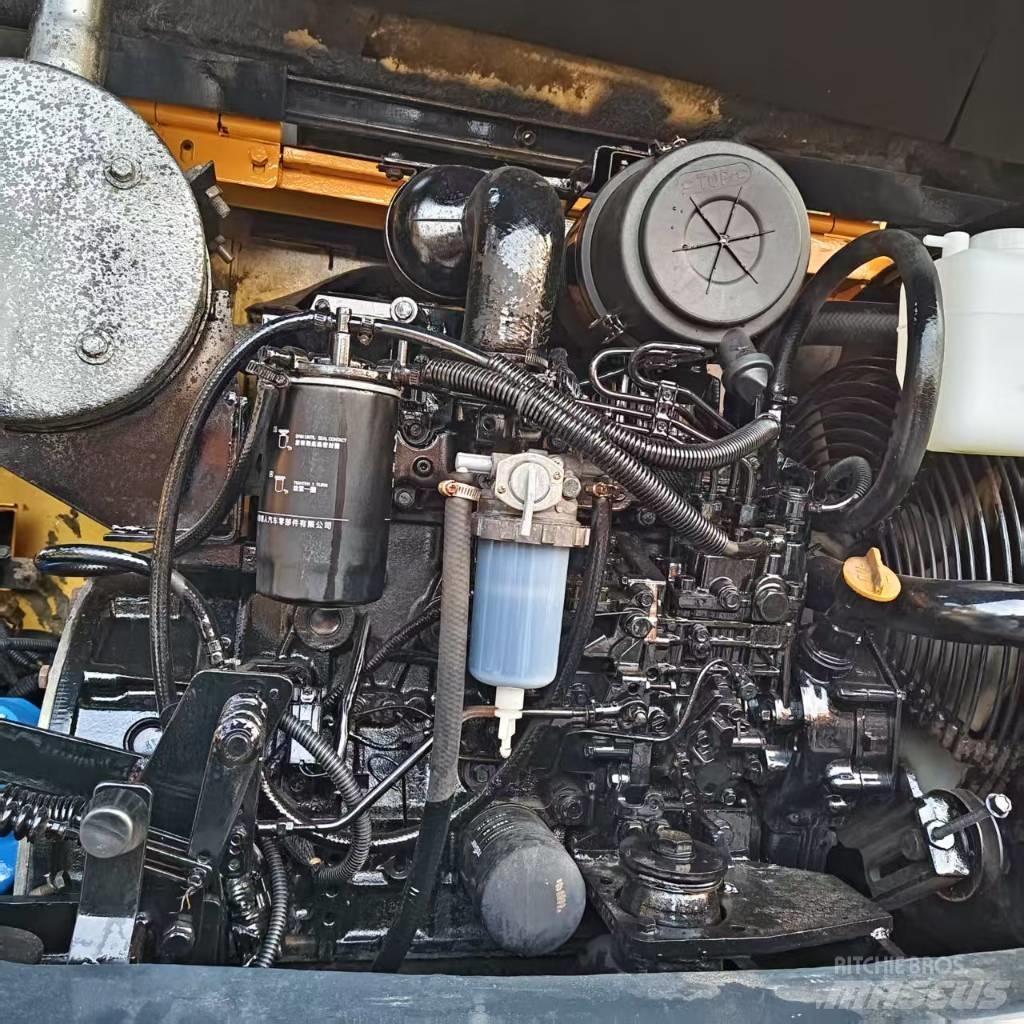 Hyundai Robex 60 VS Mini kotrók < 7t