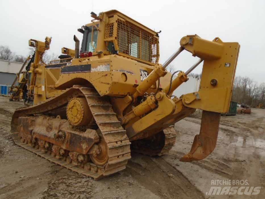 CAT D 8 T lánctalpas dózerek