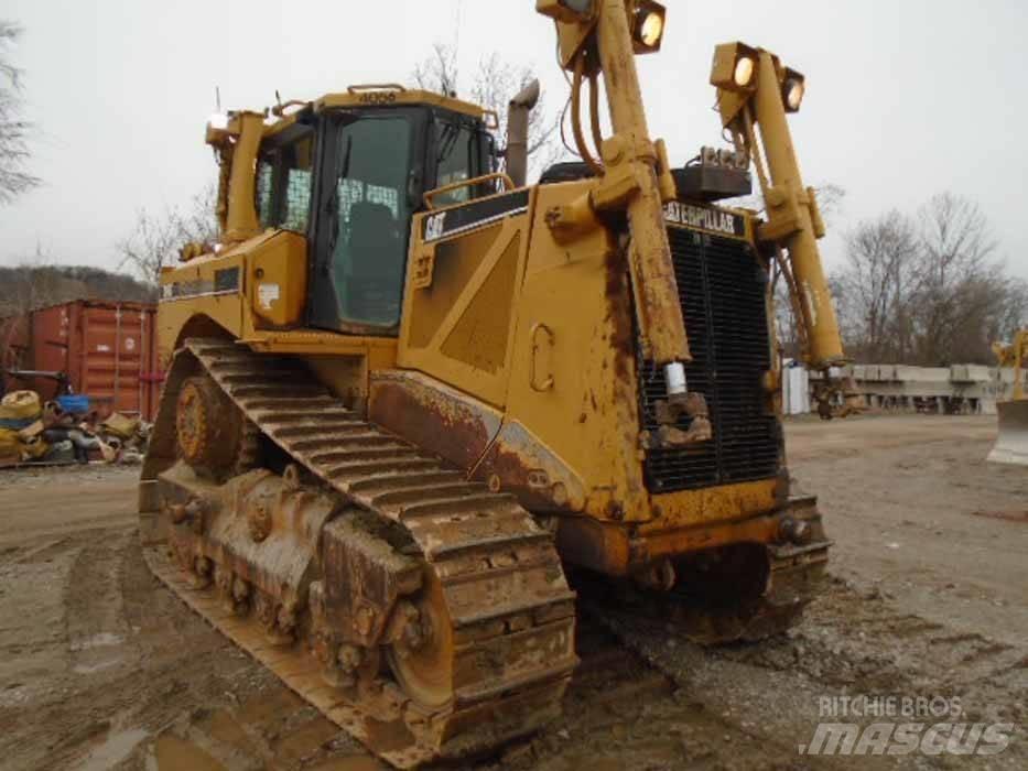 CAT D 8 T lánctalpas dózerek