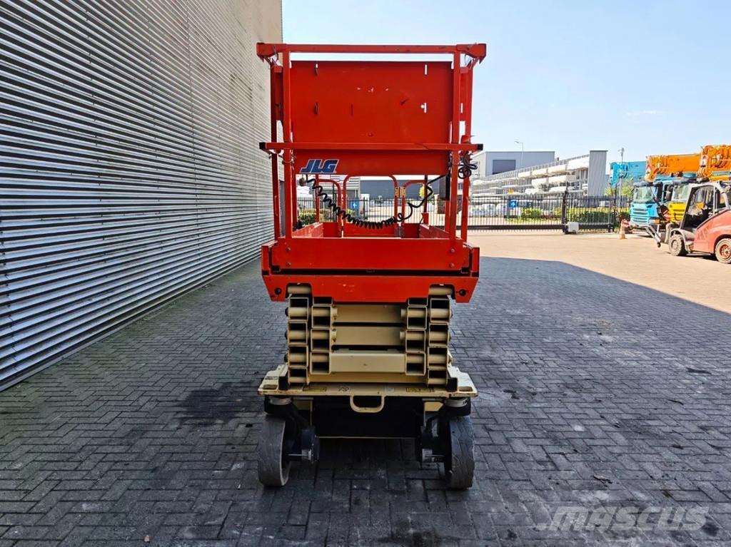 JLG 3246 ES Ollós emelők