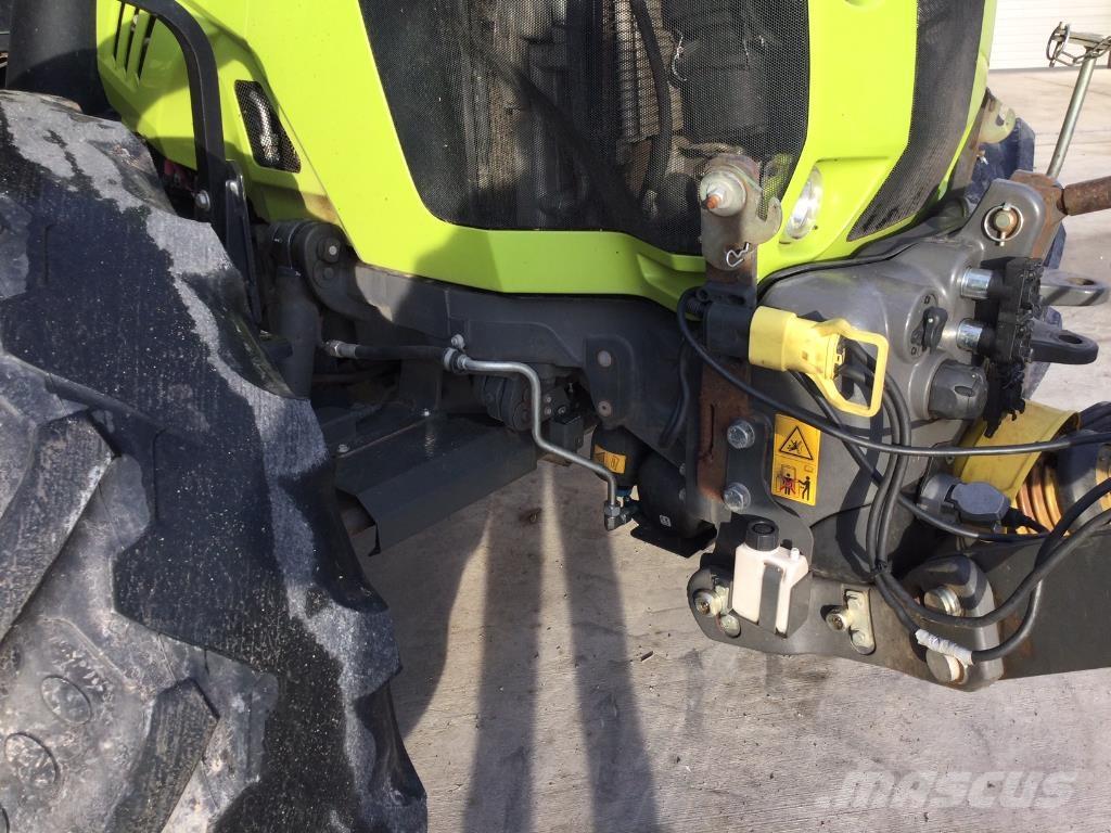 CLAAS ARION 550 Traktorok