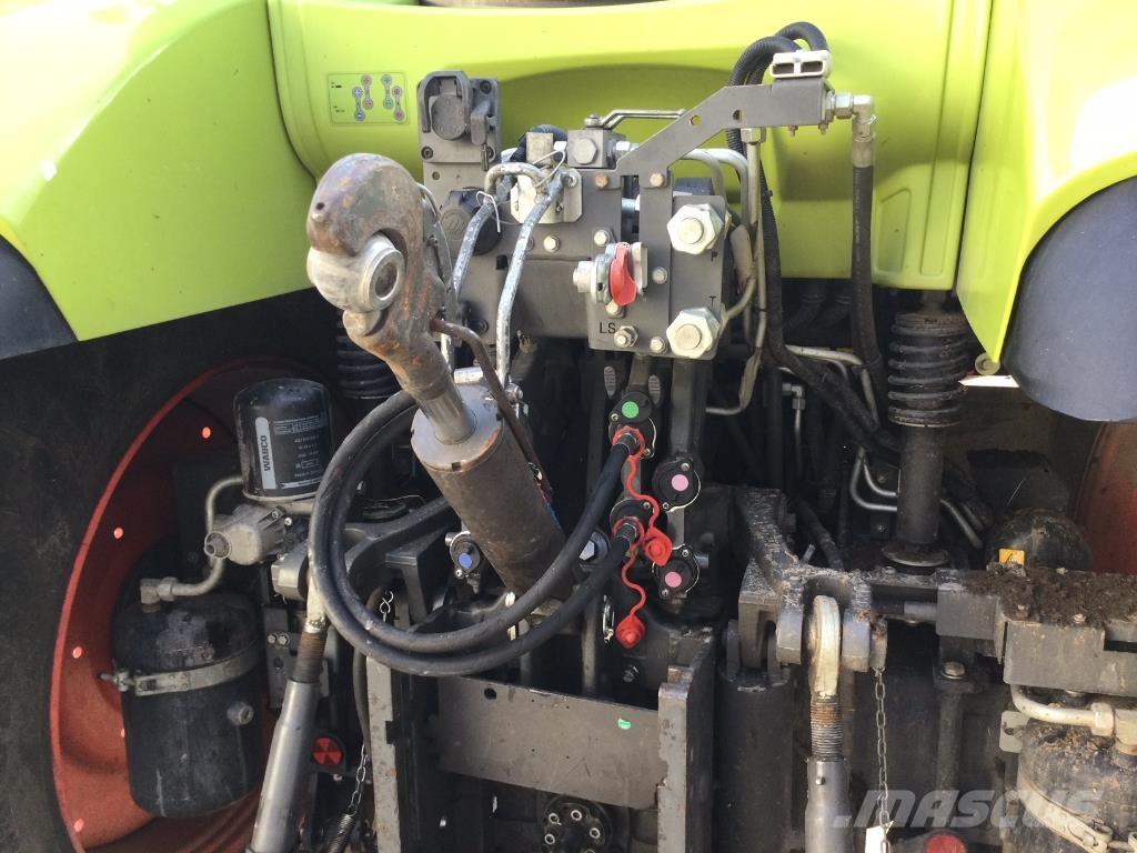 CLAAS ARION 550 Traktorok