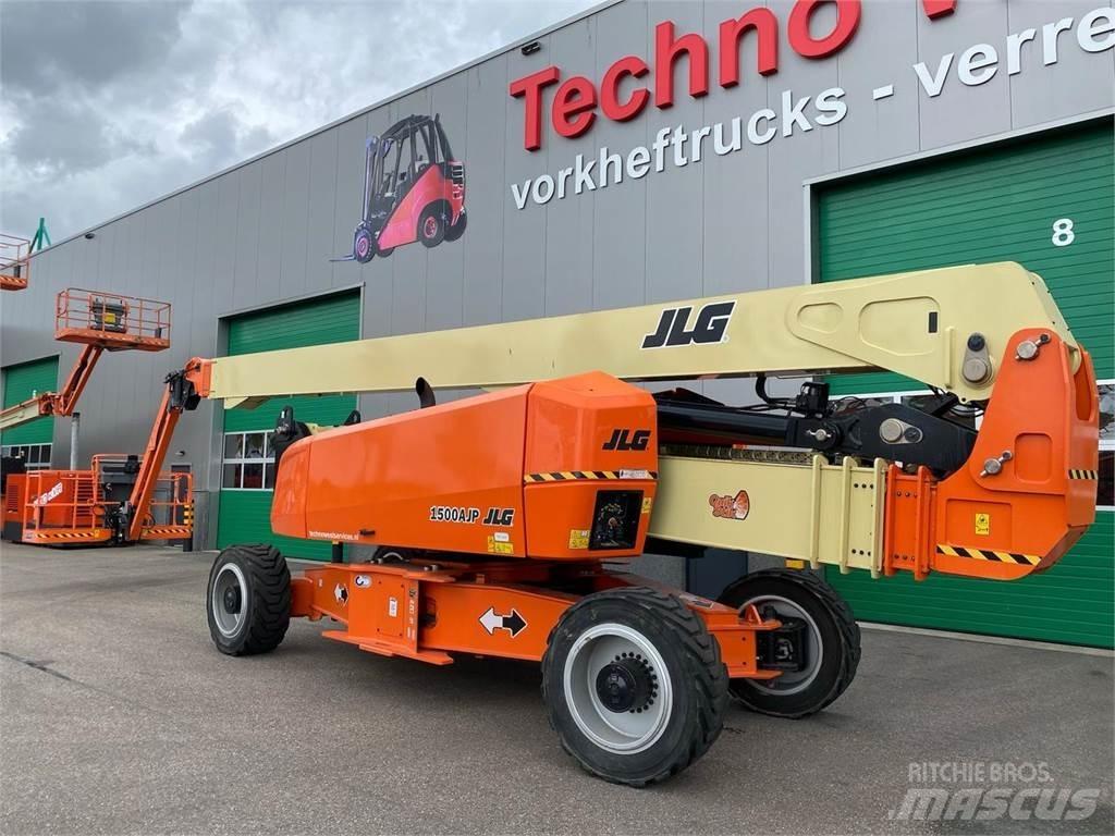 JLG 1500AJP Karos emelők
