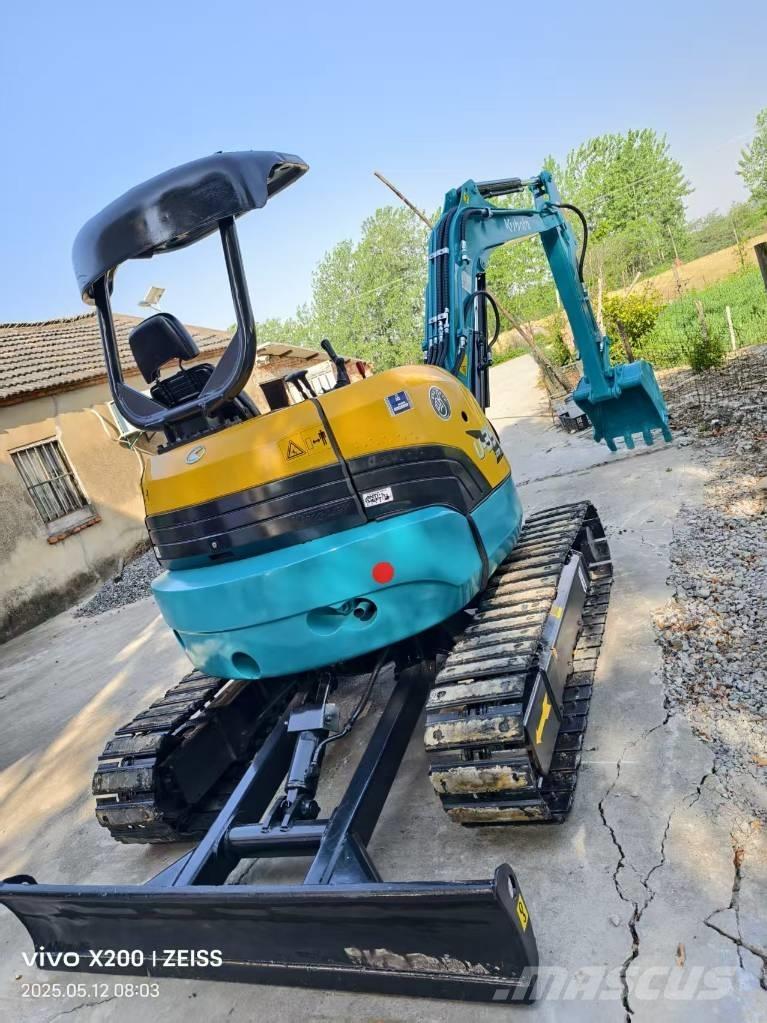 Kubota U 35 Mini kotrók < 7t