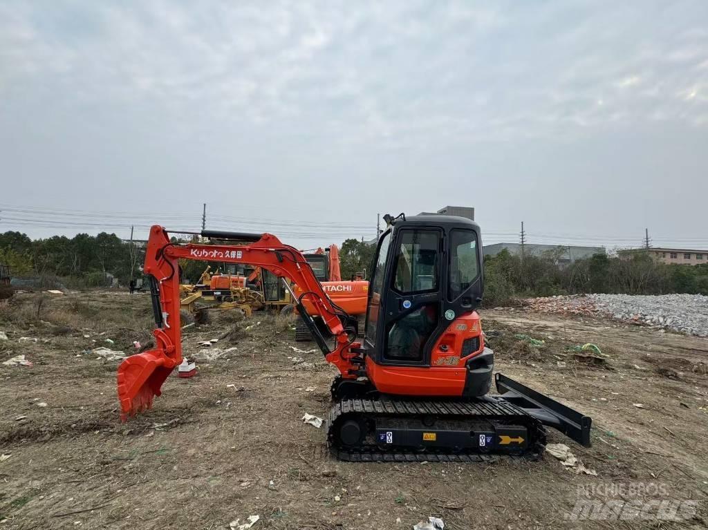 Kubota U 35 Mini kotrók < 7t
