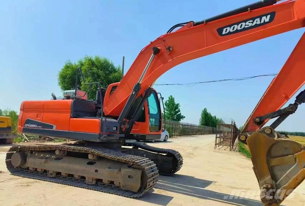 Doosan DX 200 Lánctalpas kotrók