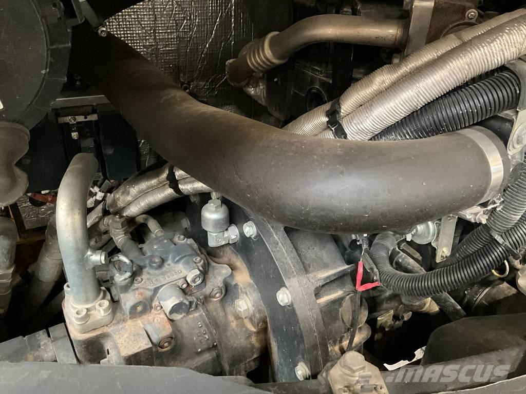 Komatsu PC 80 MR-3 Közepes (midi) kotrók 7 t - 12 t