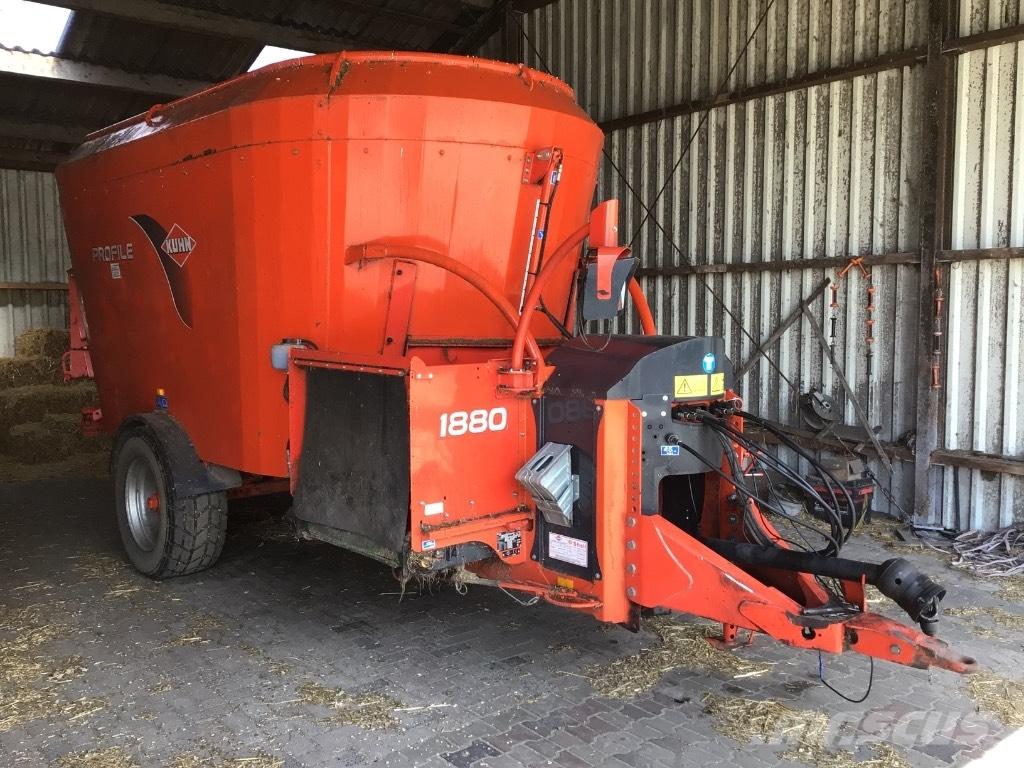 Kuhn Profile 1880 Takarmánykeverők