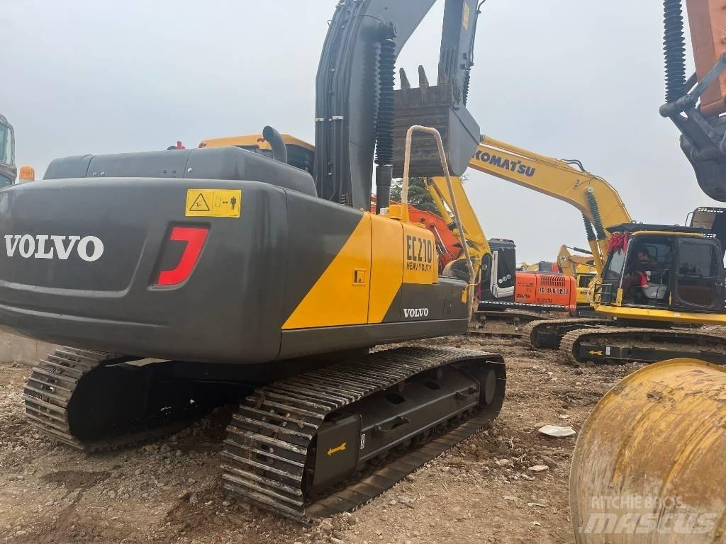 Volvo EC 210 LC Lánctalpas kotrók