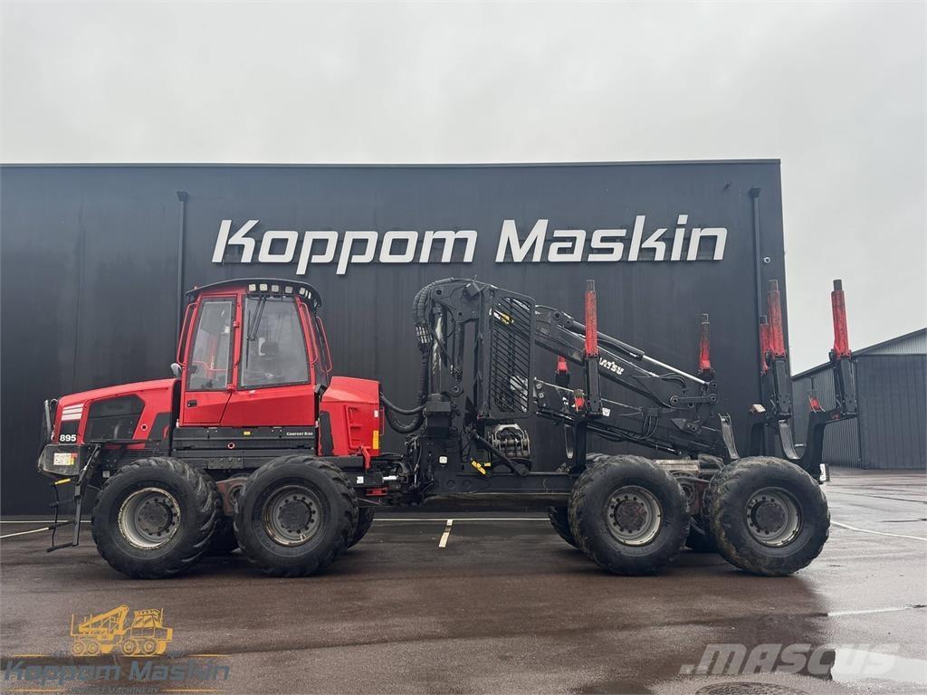 Komatsu 895 Kihordók
