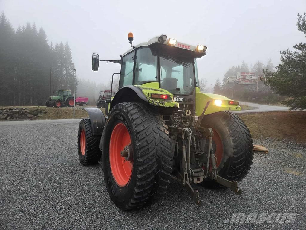 CLAAS Atles 946 RZ Traktorok