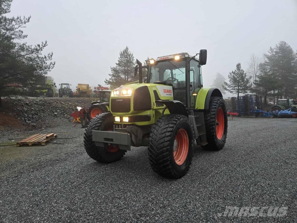 CLAAS Atles 946 RZ Traktorok