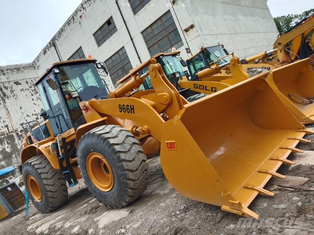 CAT 966 H Gumikerekes homlokrakodók