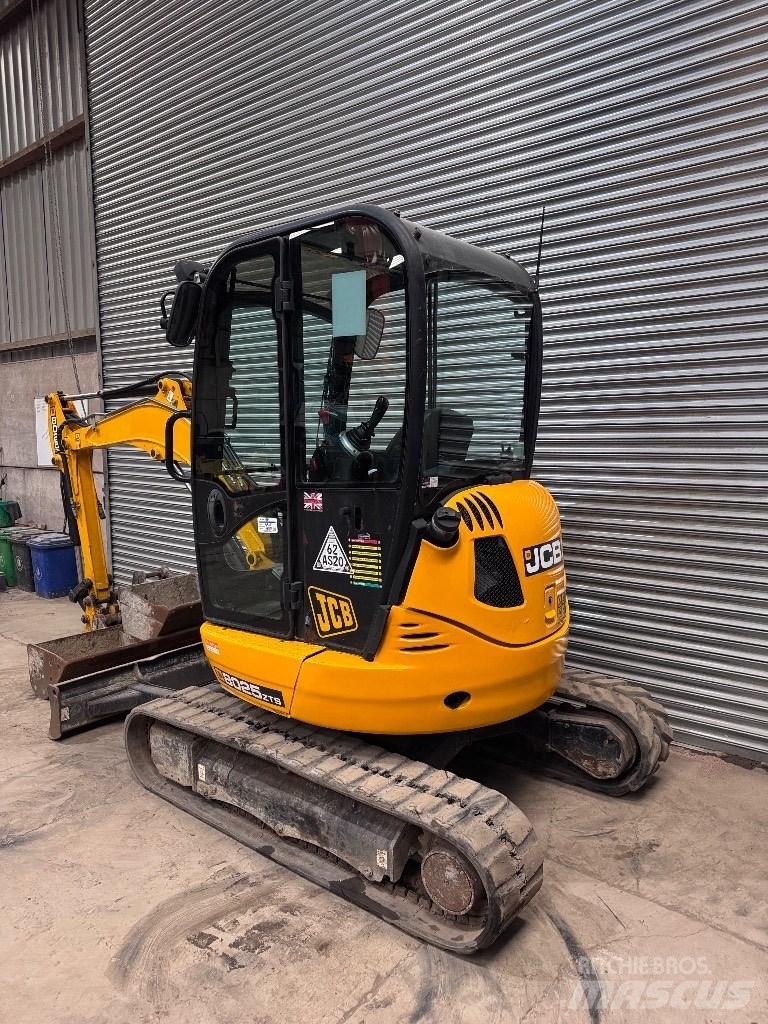 JCB 8025 ZTS Mini kotrók < 7t