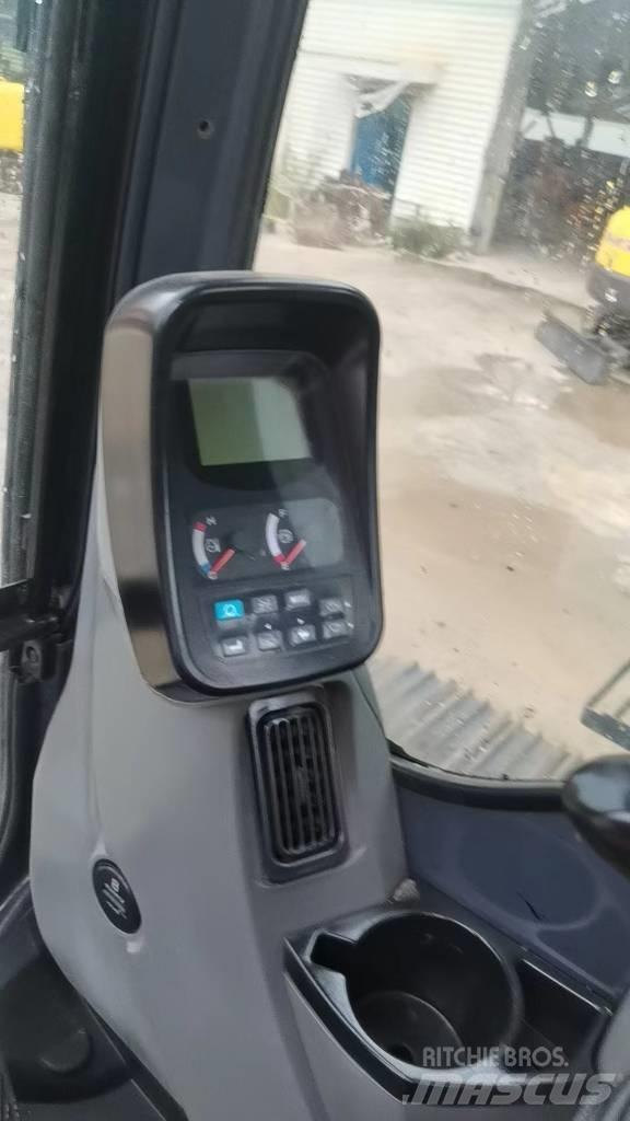 Kobelco 140-8 Lánctalpas kotrók