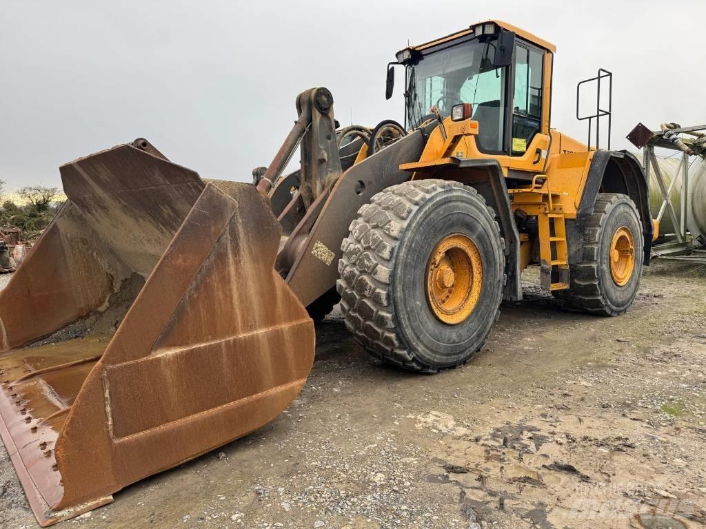 Volvo L 180 F Gumikerekes homlokrakodók