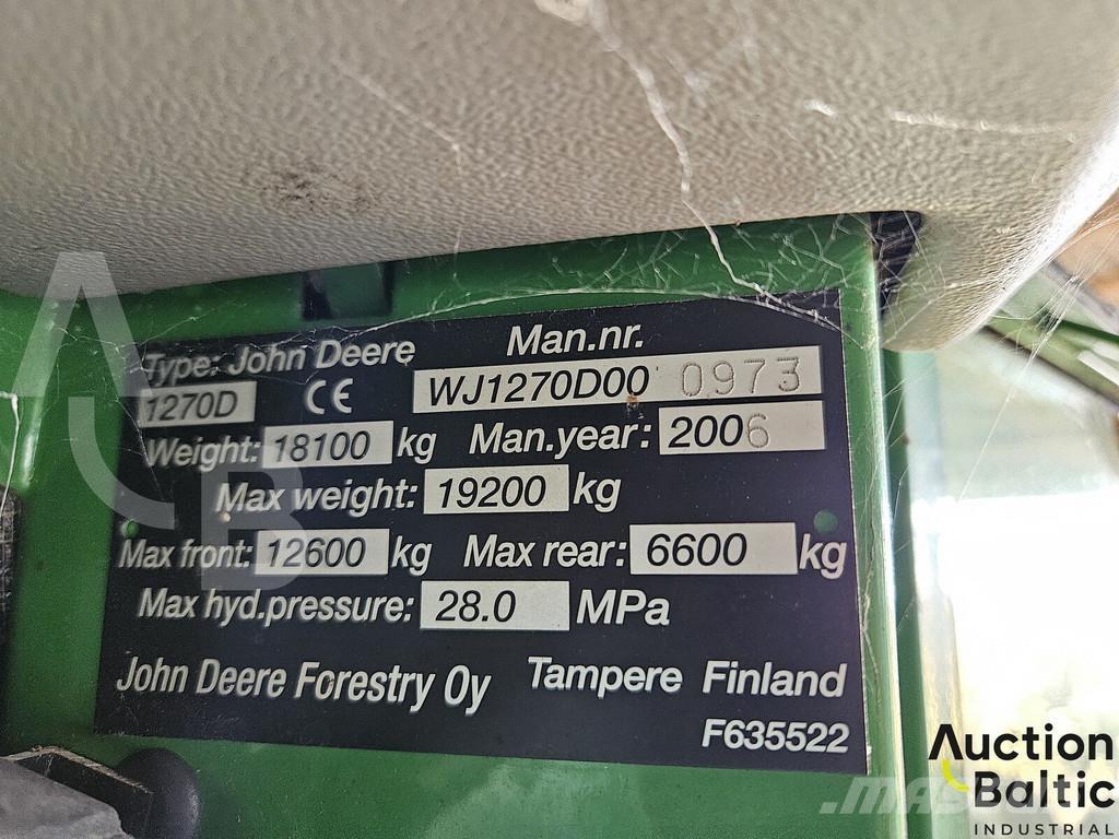 John Deere 1270 D Betakarítók