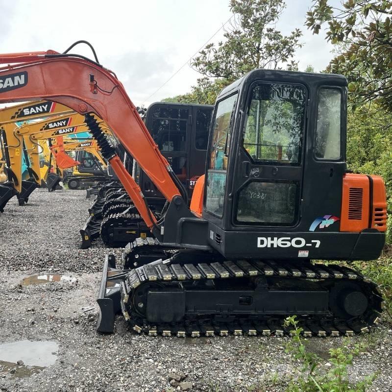 Doosan DH 60 Mini kotrók < 7t