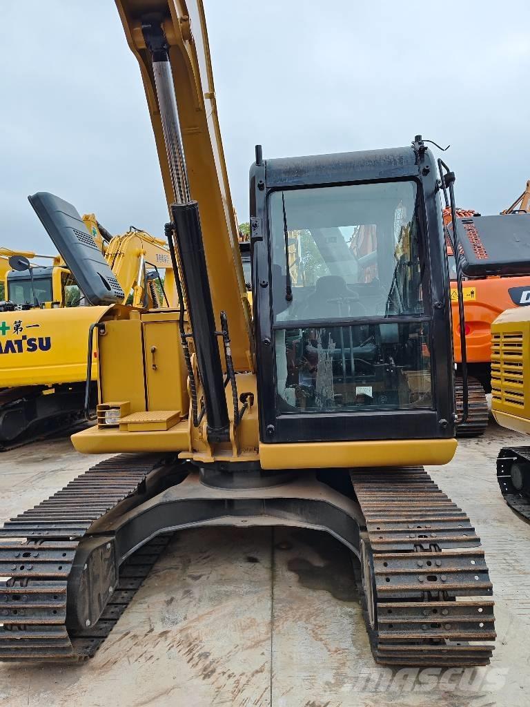 CAT 307E Mini kotrók < 7t