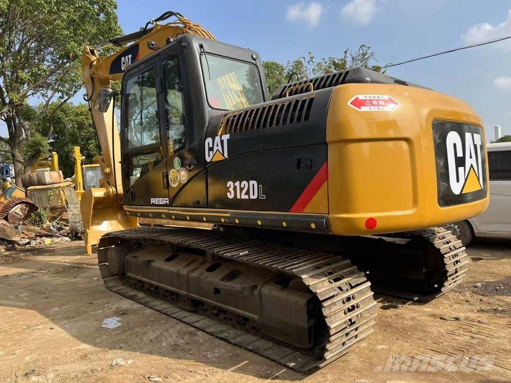 CAT 312 D L Lánctalpas kotrók