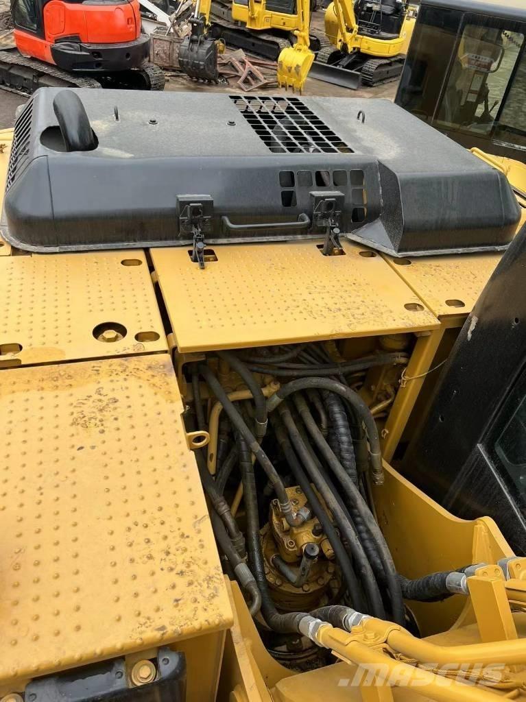 CAT 312 D L Lánctalpas kotrók