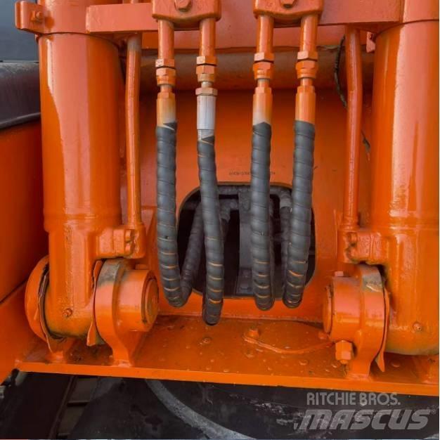 Hitachi ZX120 Lánctalpas kotrók