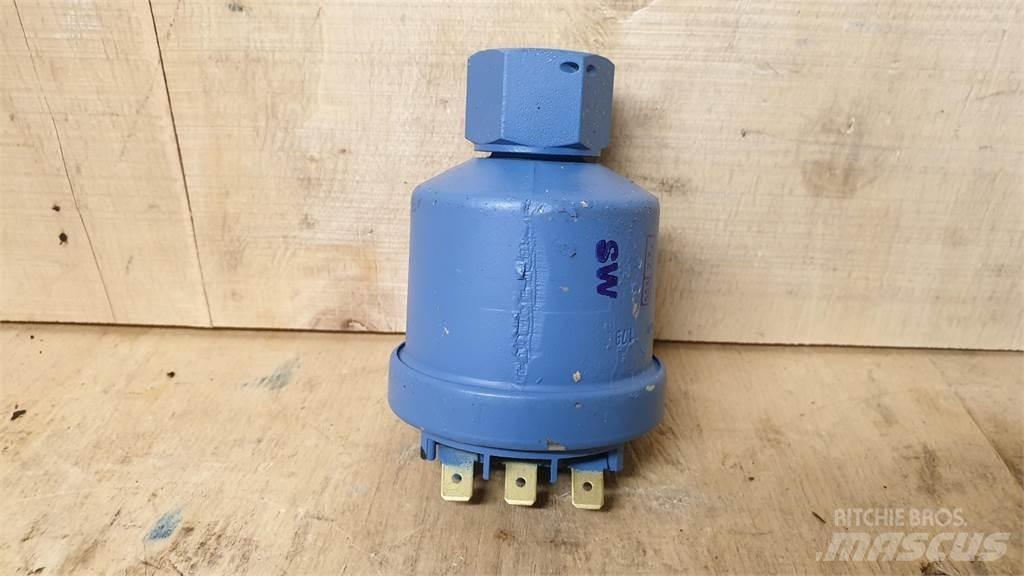  FMG/Ösa 2813521 Motorok
