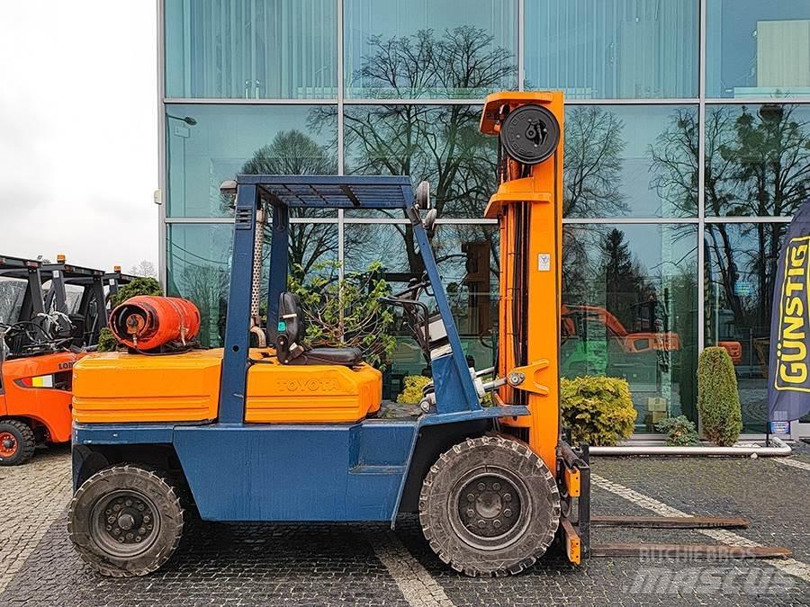 Toyota 02-5FG40 Gázüzemű targoncák