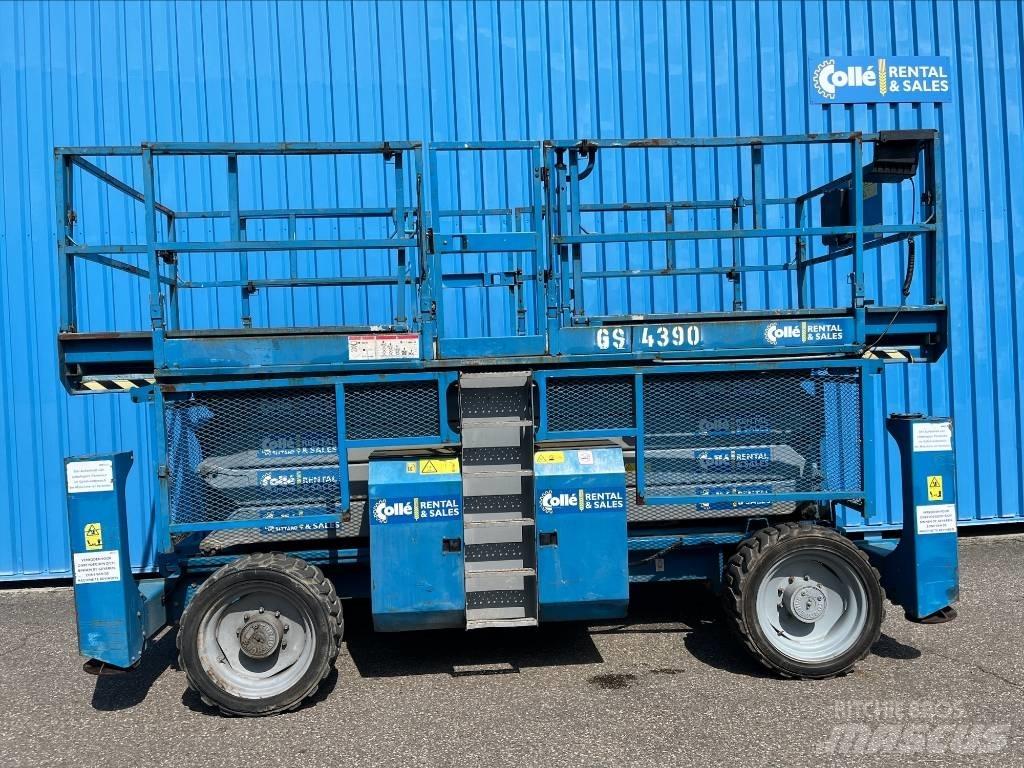 Genie GS 4390 RT Ollós emelők
