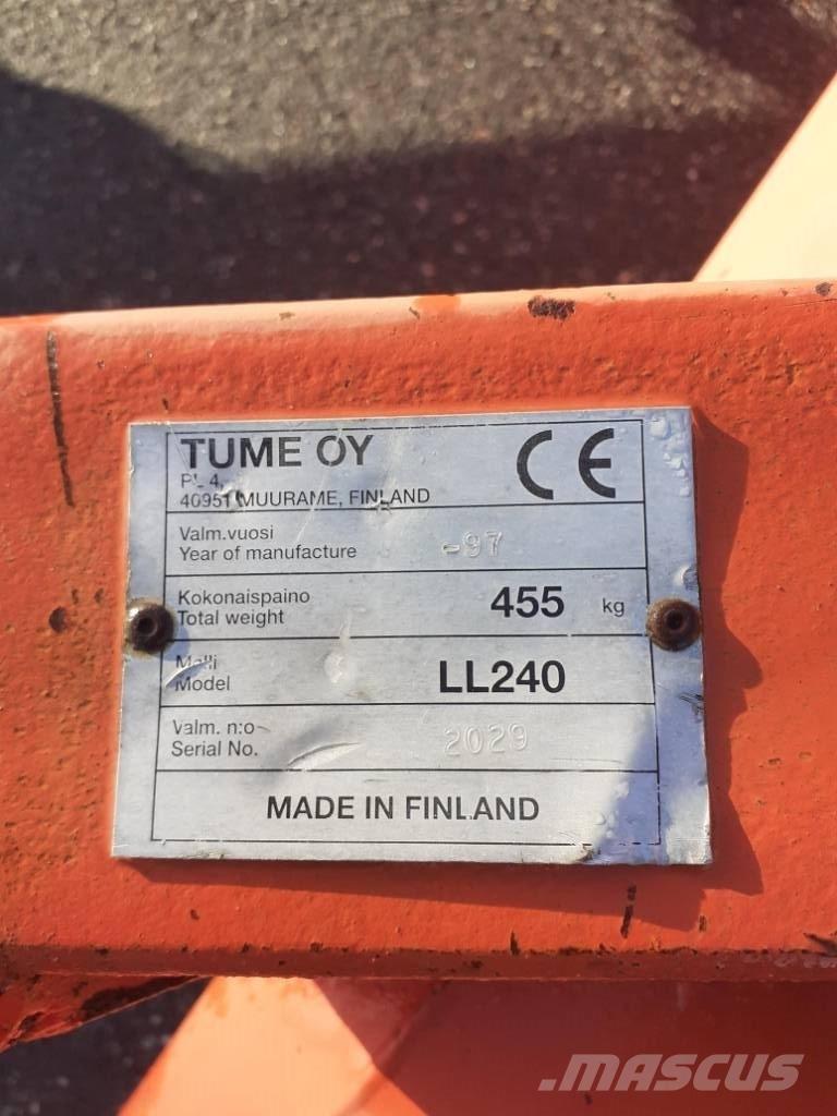 Esko 240 lumilinko Hómarók