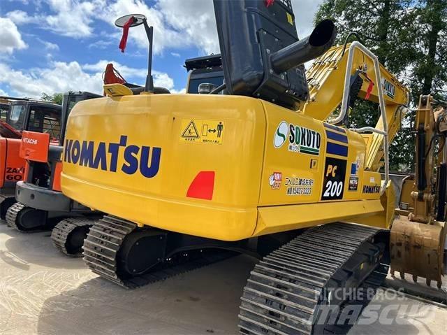 Komatsu PC 200-8 Lánctalpas kotrók