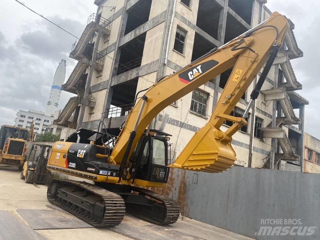 CAT 320 D Lánctalpas kotrók