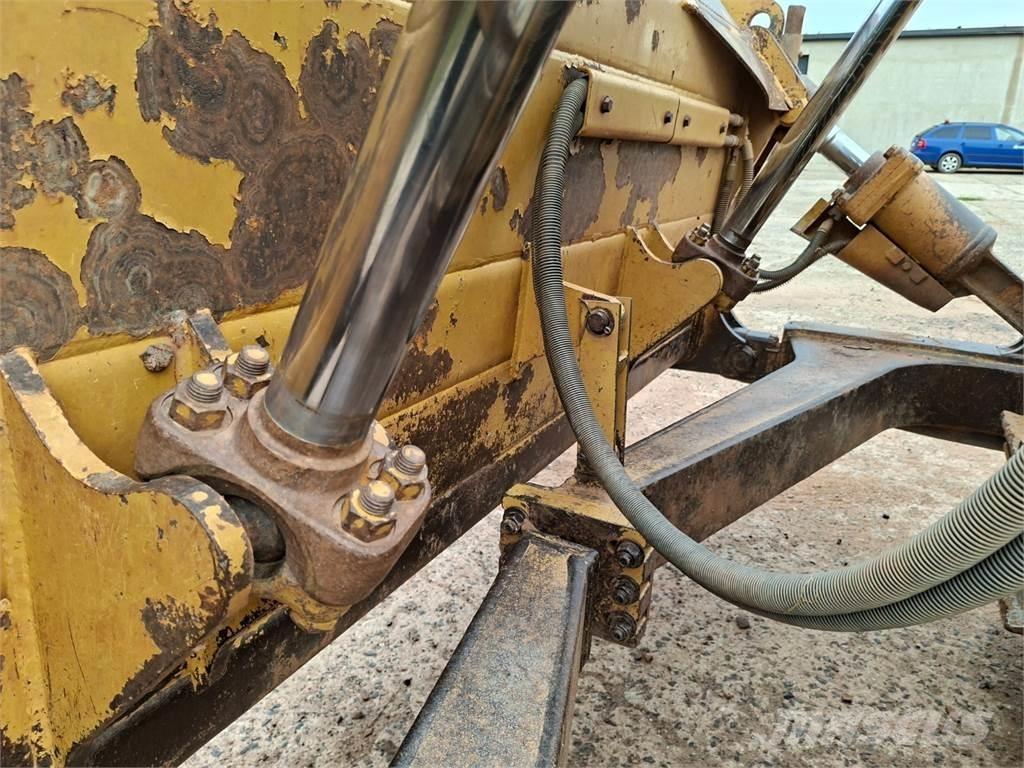 CAT D6R XL Építőipar - Egyebek
