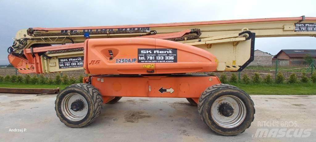 JLG 1250 AJP Karos emelők