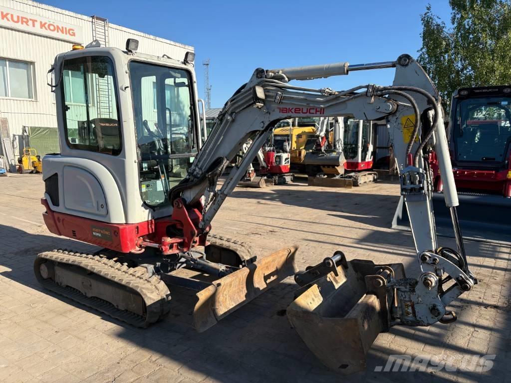 Takeuchi TB 225 Mini kotrók < 7t