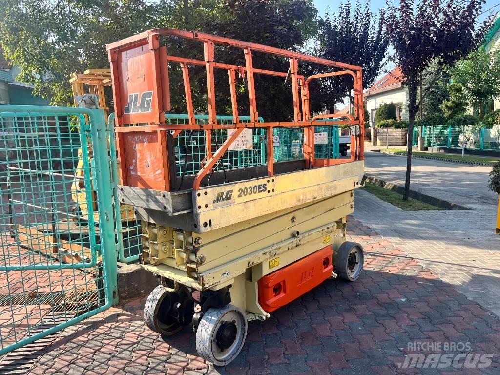 JLG 2030ES     V-3450 Személyemelők