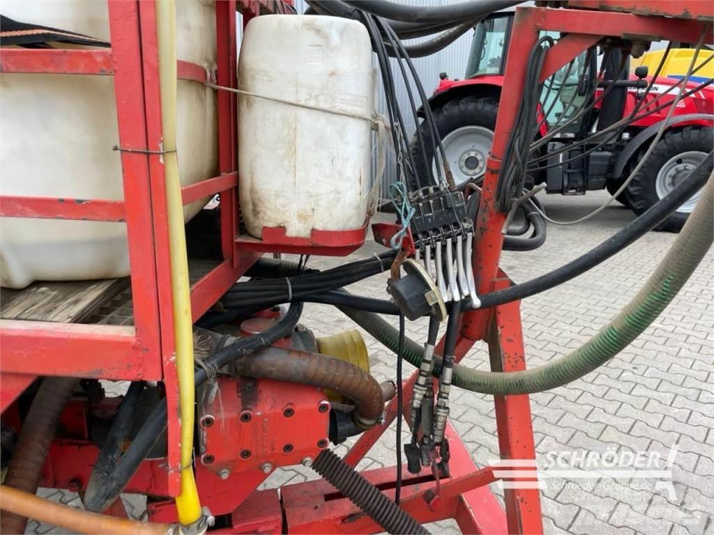 Holder N 250 Vontatott trágyaszórók