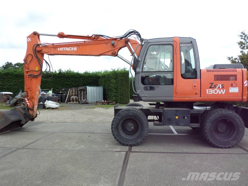Hitachi ZX 130 W Gumikerekes kotrók