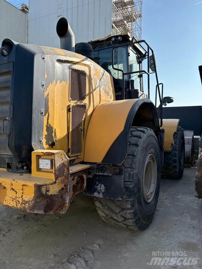 CAT 966MXE Gumikerekes homlokrakodók