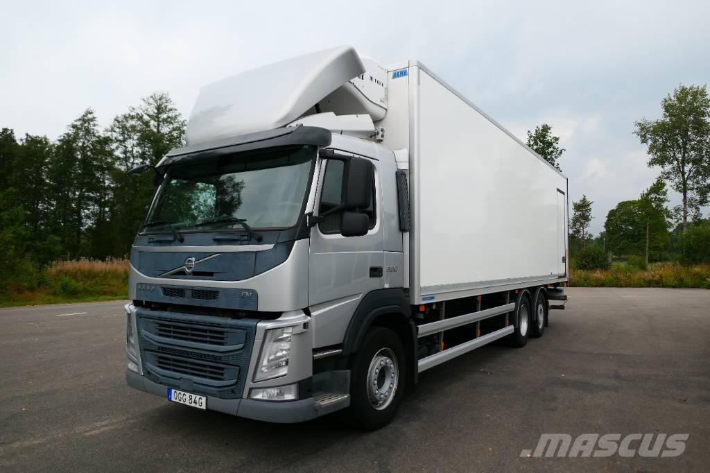 Volvo Fm330 6x2*4 Hűtős