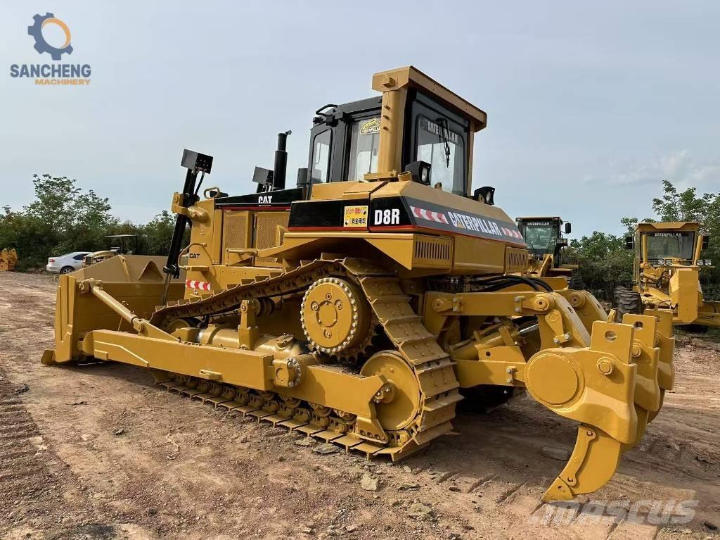 CAT D 8 R lánctalpas dózerek