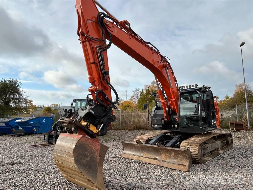 Hitachi ZX225USBL-6 Lánctalpas kotrók