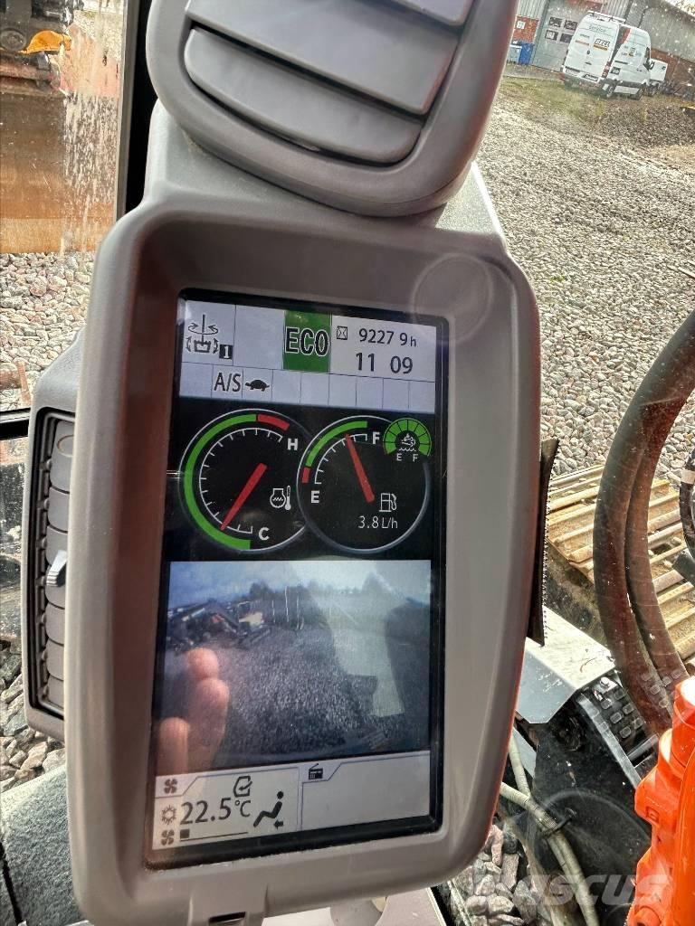 Hitachi ZX225USBL-6 Lánctalpas kotrók