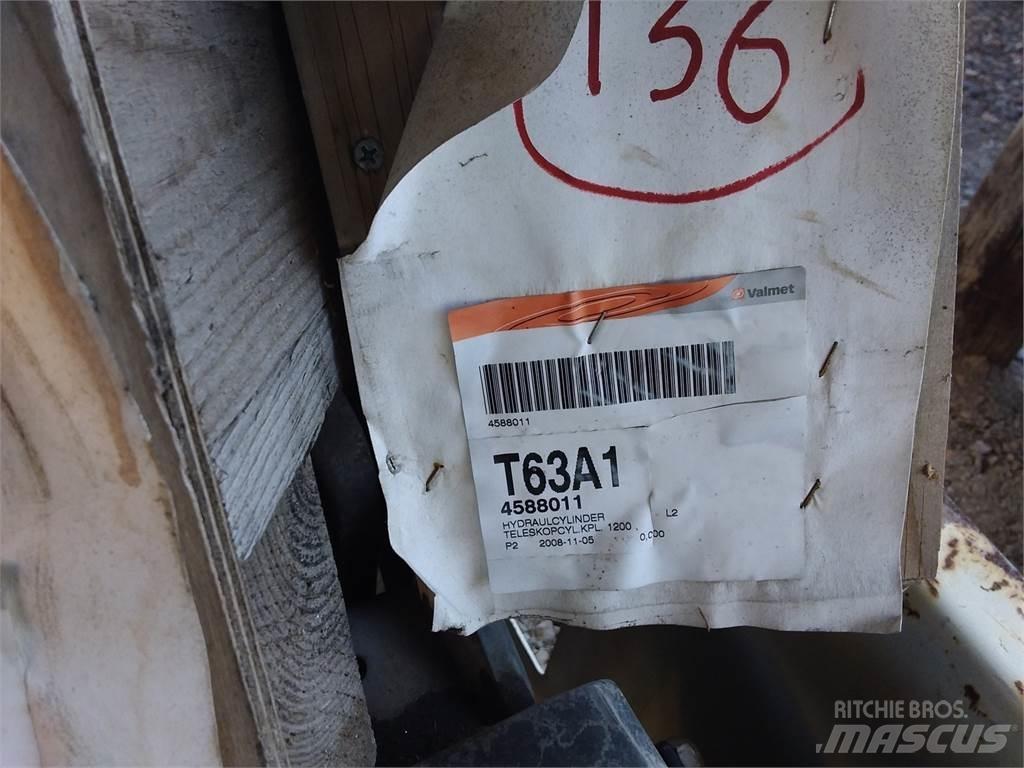 Valmet Cranab 1200 Betakarító daruk
